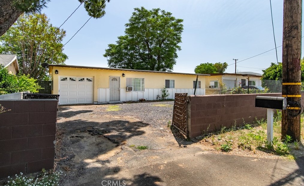 669 41st St, San Bernardino, CA 92407-3576