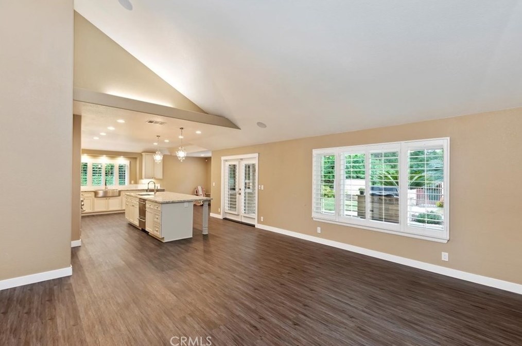 1382 Rimroad, Riverside CA  92506-5558 exterior