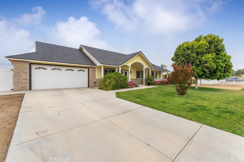 19344 Spalding Ave, Riverside, CA 92508-9526