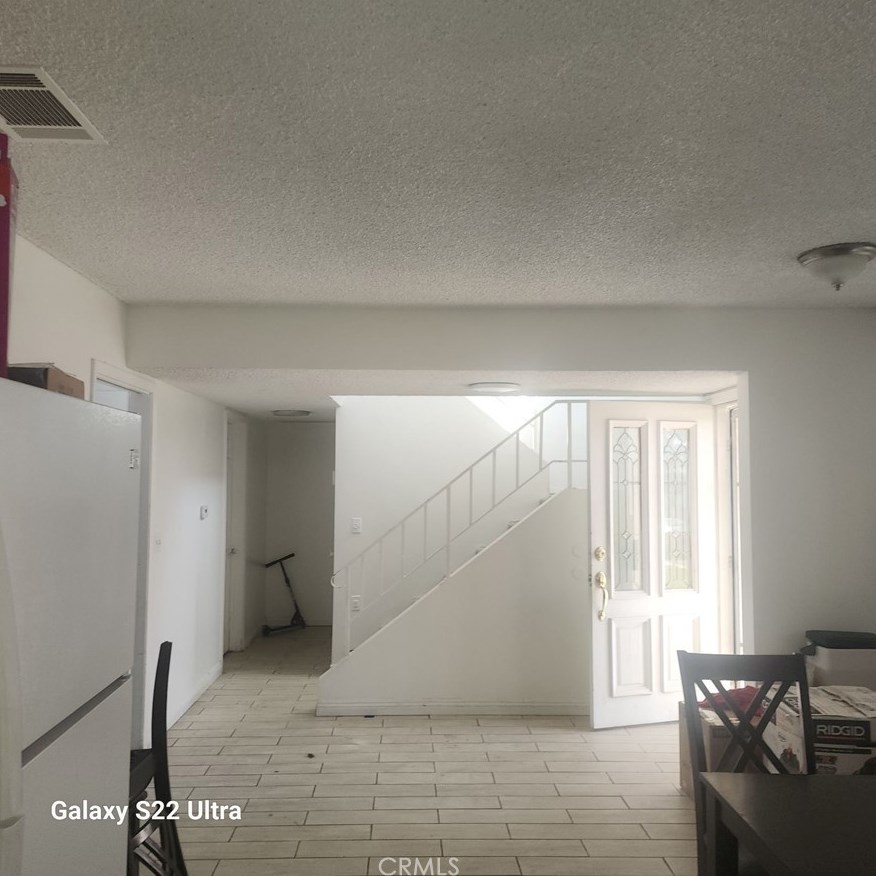 8156 Pepper Ave, Fontana, CA 92335-3434