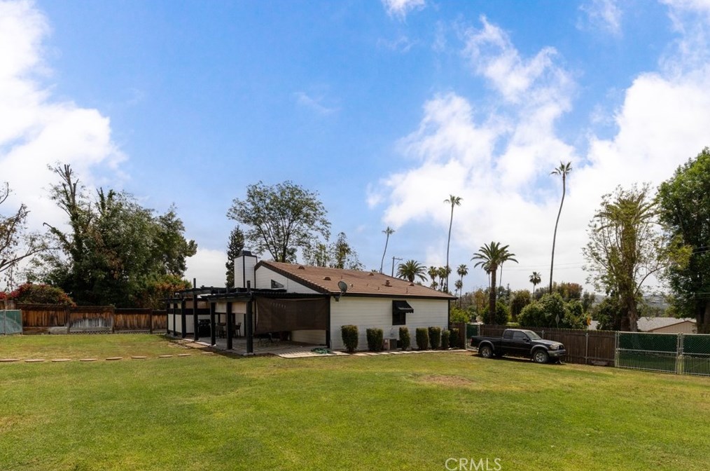 2957 Mcallister St, Riverside CA  92503-6112 exterior