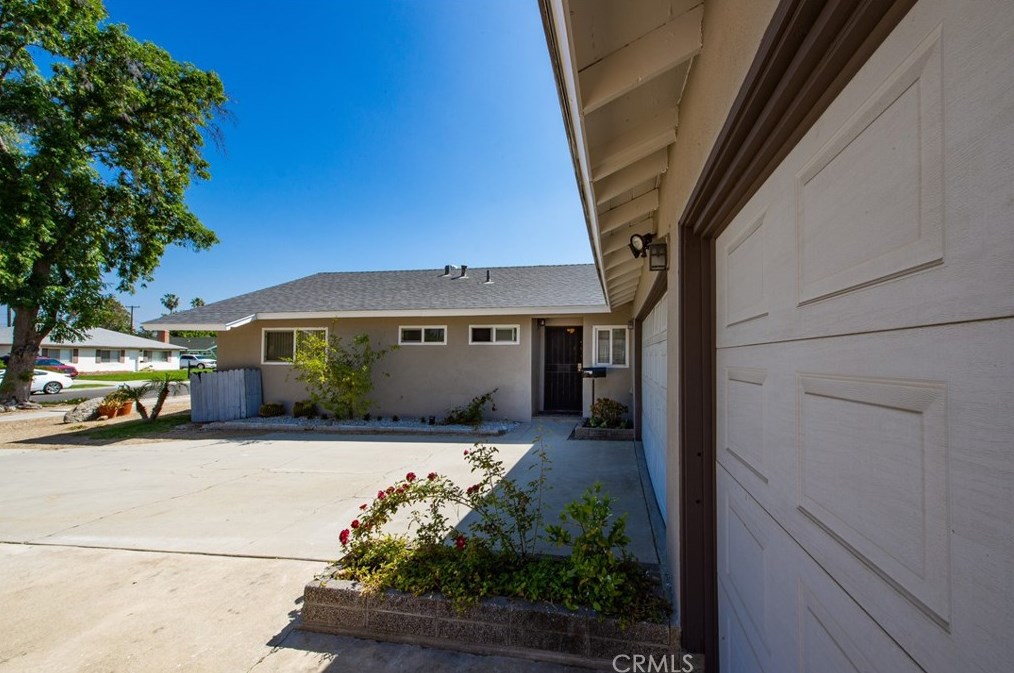 8432 Raintree Ave, Riverside, CA 92504-2861