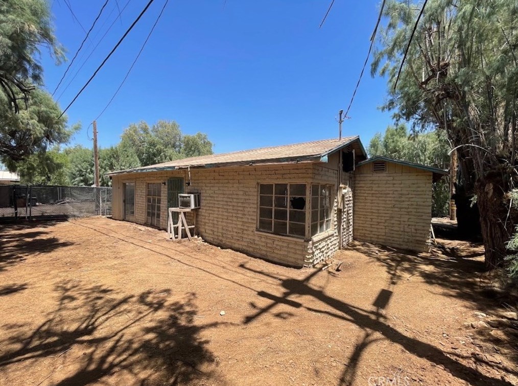 26 Ben Hulse Hwy, Palo Verde CA  92266-9800 exterior