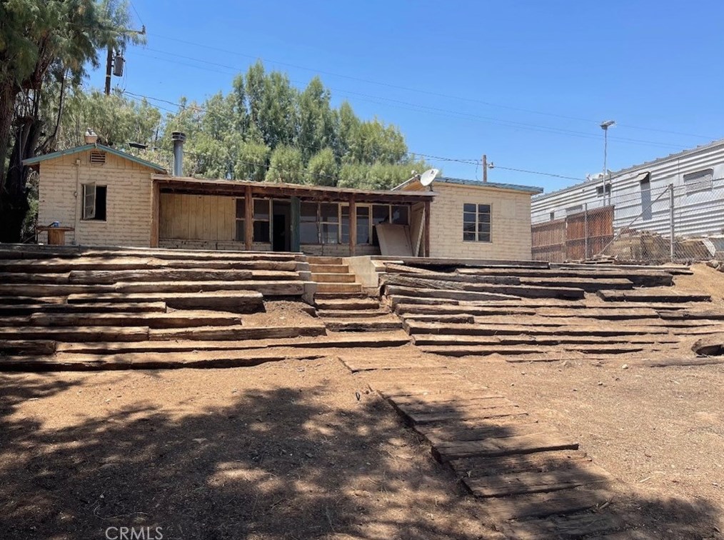26 Ben Hulse Hwy, Palo Verde CA  92266-9800 exterior