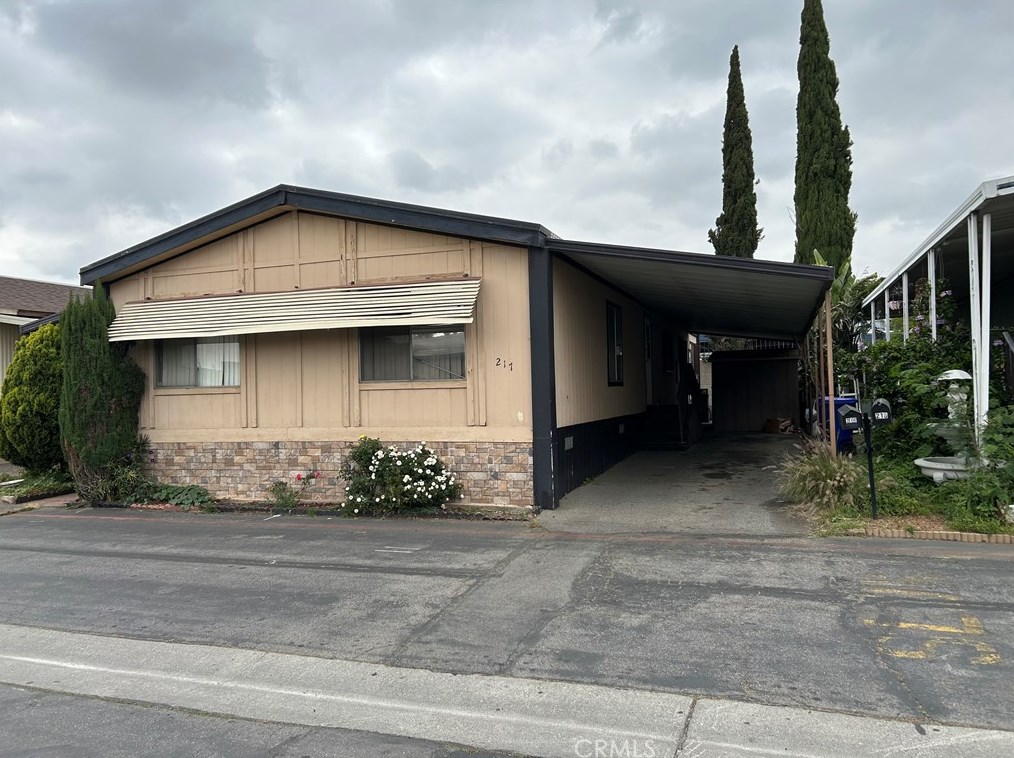 250 N Linden Ave #217, Rialto, CA 92376