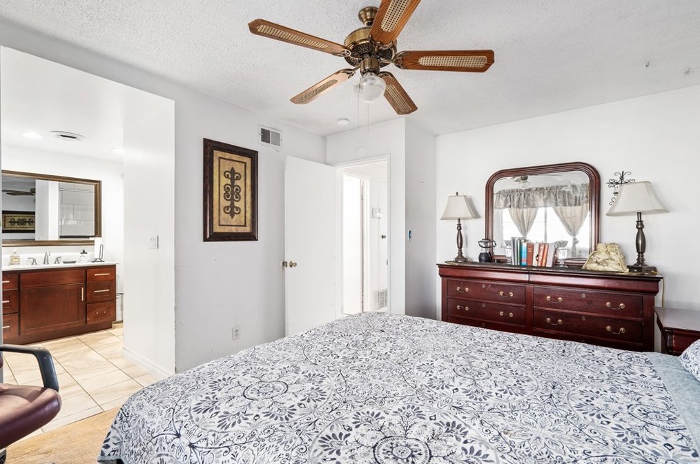 845 Imperial Ave, Ontario CA  91764-3623 exterior