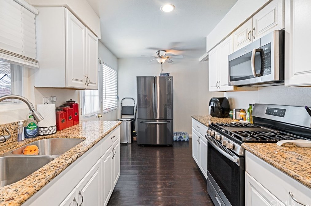 12176 Indian St, Moreno Valley CA 92553-5718 exterior