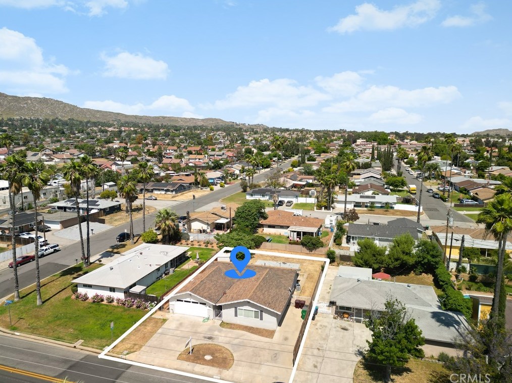 12176 Indian St, Moreno Valley CA 92553-5718 exterior