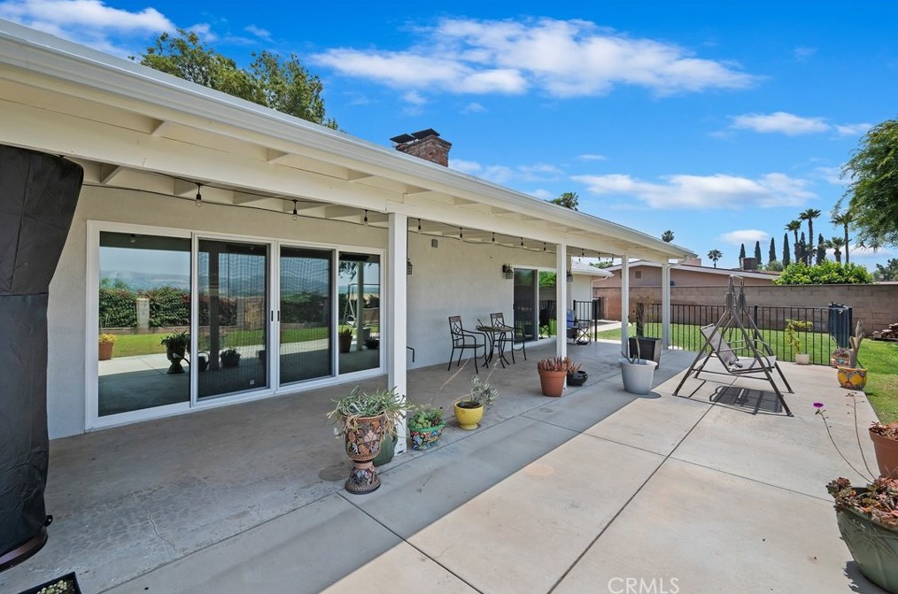 5445 Pinehurst Dr, Riverside CA  92504-1339 exterior