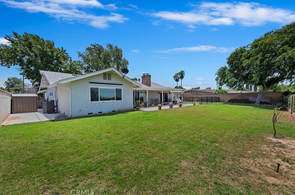 5445 Pinehurst Dr, Riverside CA  92504-1339 exterior