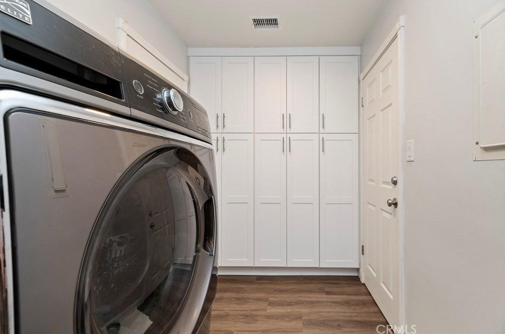 5445 Pinehurst Dr, Riverside CA  92504-1339 exterior