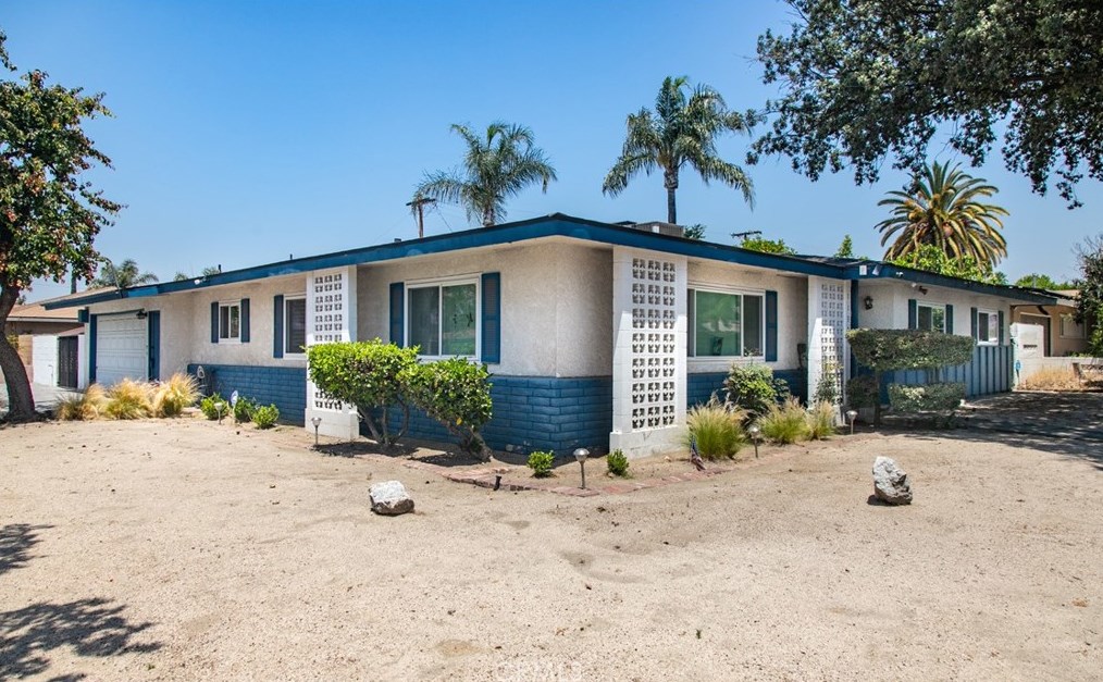 1132 Eucalyptus Ave, Rialto, CA 92376-4519