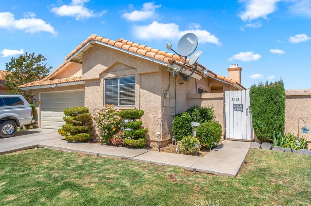 12472 Bridgewood Ln, Victorville, CA 92395-8847