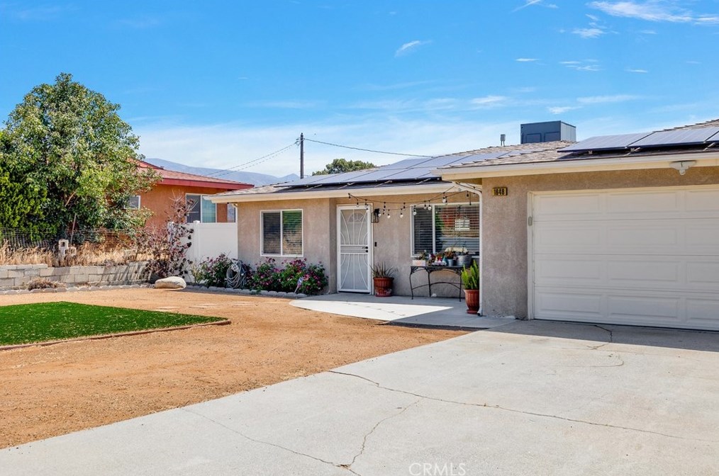 1648 Florida St, Banning, CA 92220-2242