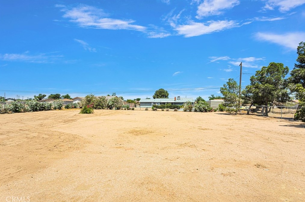 12950 El Rio Rd, Victorville CA  92392-9629 exterior