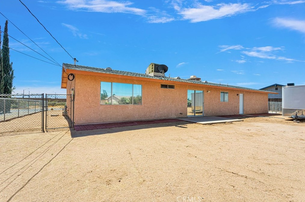 12950 El Rio Rd, Victorville CA  92392-9629 exterior