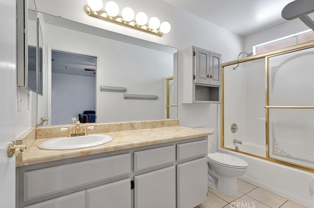 12950 El Rio Rd, Victorville CA  92392-9629 exterior