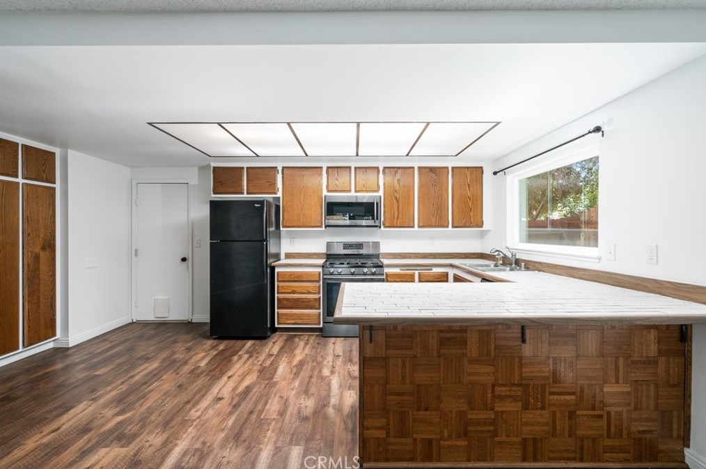 10 Ford St, Redlands CA  92374-6328 exterior