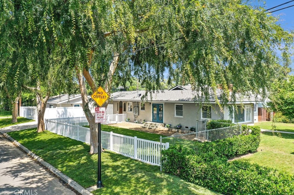 6149 Palm Ave, Riverside, CA 92506-2023