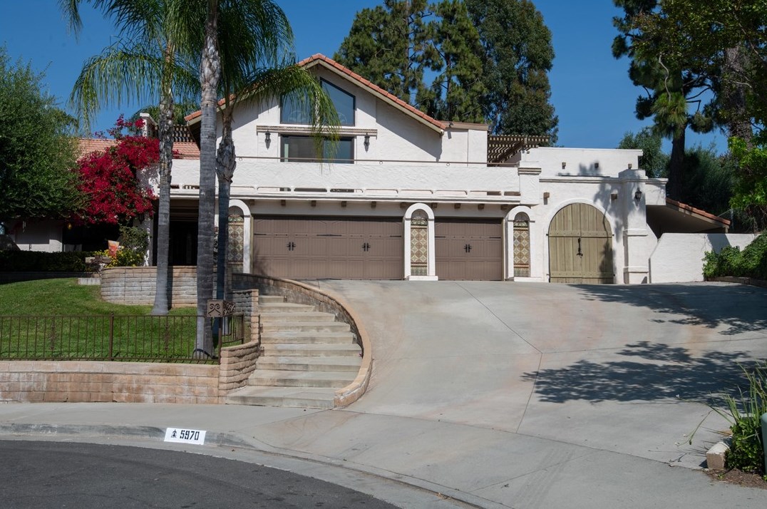 5970 Intervale Dr, Riverside, CA 92506-4006