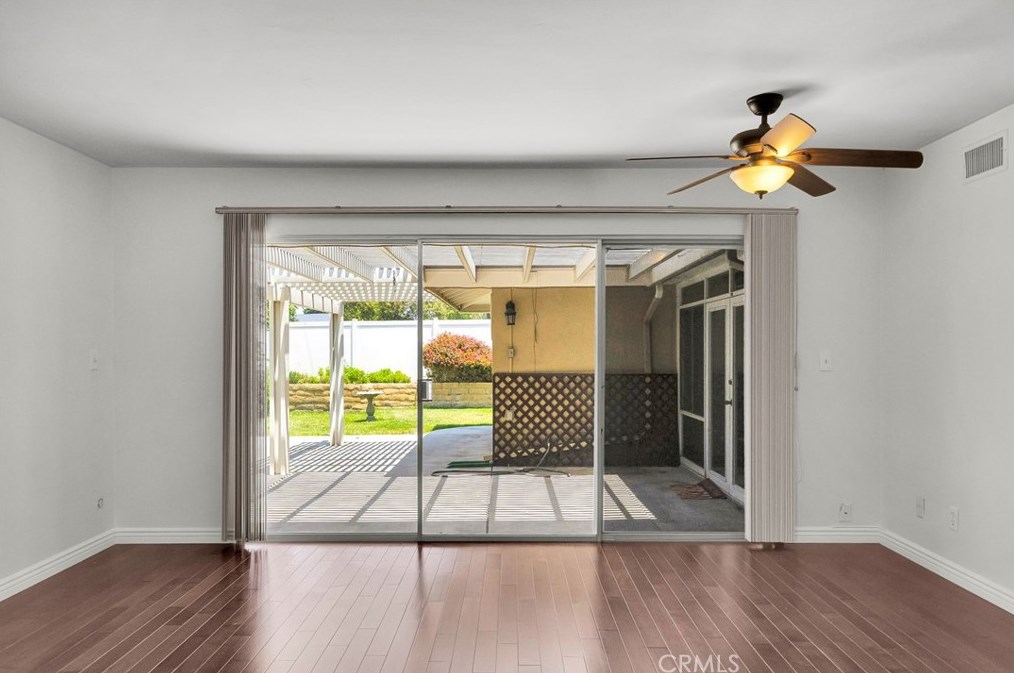 5035 Carlingford Ave, Riverside CA  92504-1311 exterior