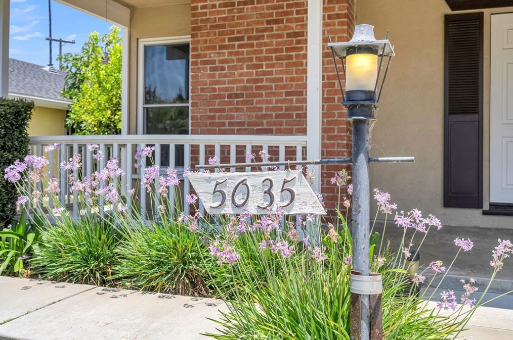 5035 Carlingford Ave, Riverside CA  92504-1311 exterior