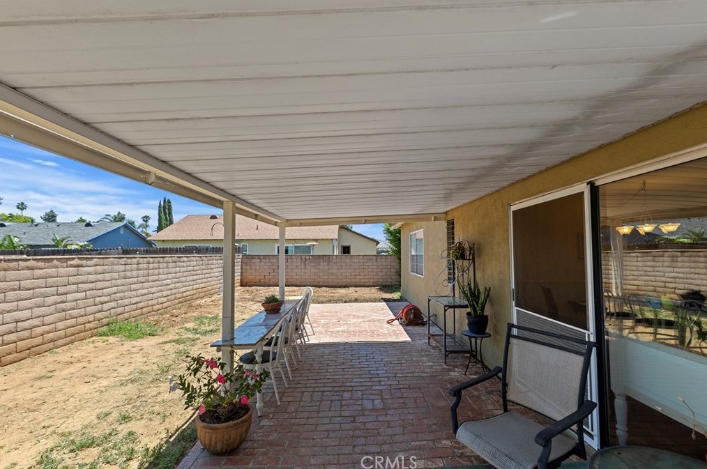 6920 Dorinda Dr, Riverside CA  92503-1145 exterior