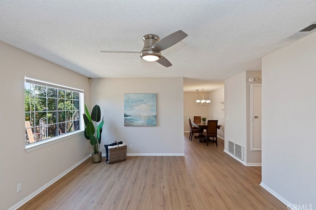 6920 Dorinda Dr, Riverside CA  92503-1145 exterior