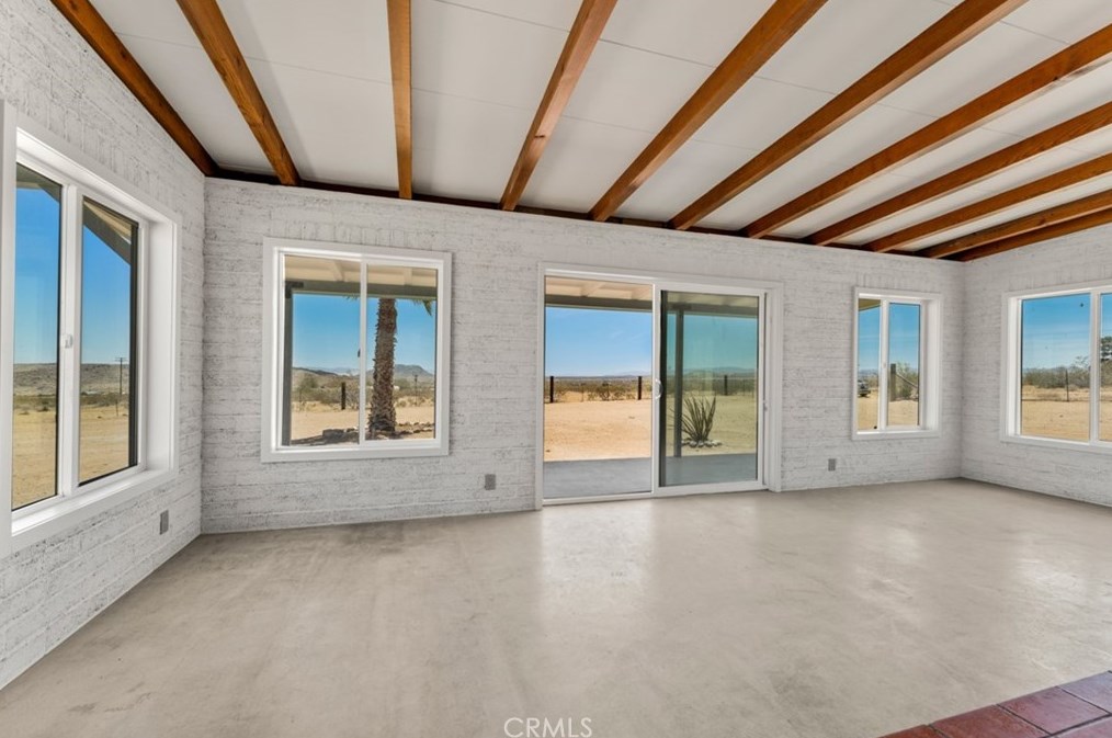 2633 Kickapoo Trl, Yucca Valley CA 92285-3419 exterior