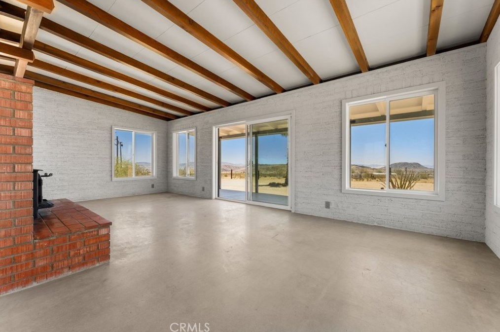 2633 Kickapoo Trl, Yucca Valley CA 92285-3419 exterior