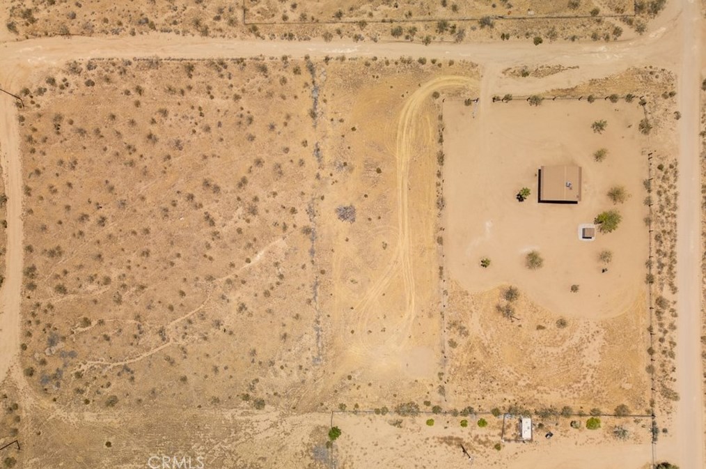 2633 Kickapoo Trl, Yucca Valley CA 92285-3419 exterior