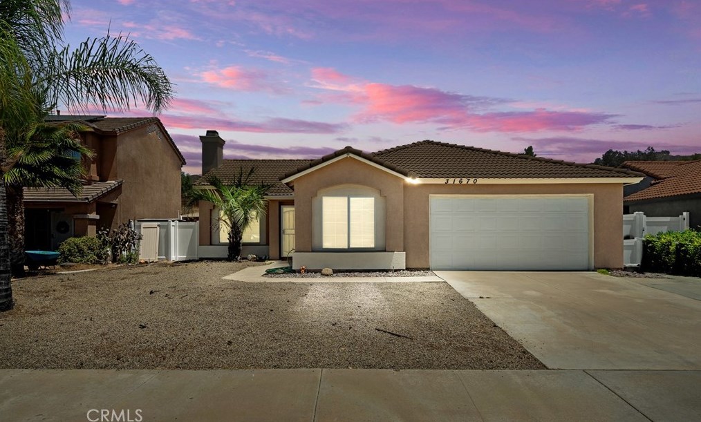 31670 Willow View Pl, Lake Elsinore CA  92532-0401 exterior