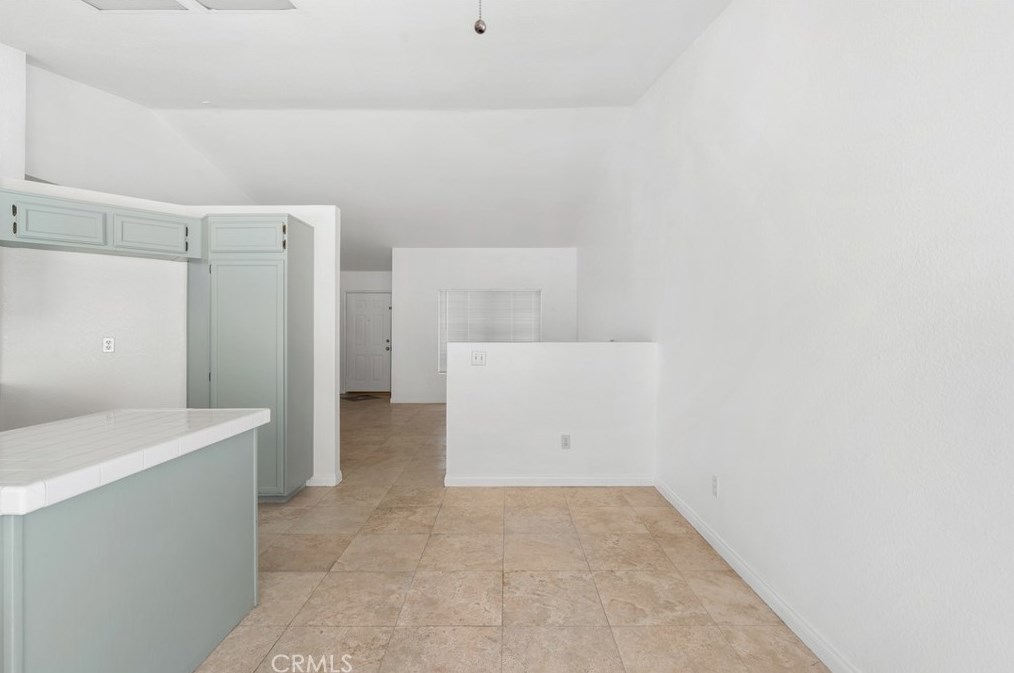 31670 Willow View Pl, Lake Elsinore CA  92532-0401 exterior
