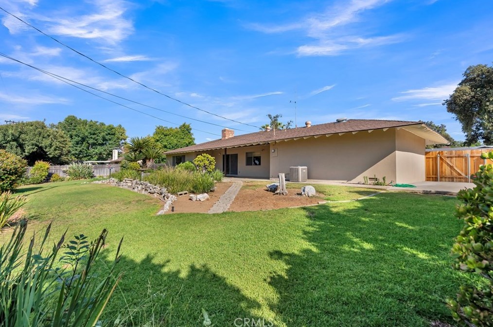 1961 Wetherly Way, Riverside CA 92506-3564 exterior
