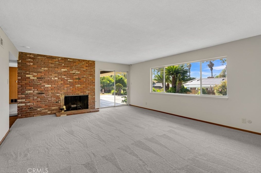 1961 Wetherly Way, Riverside CA 92506-3564 exterior