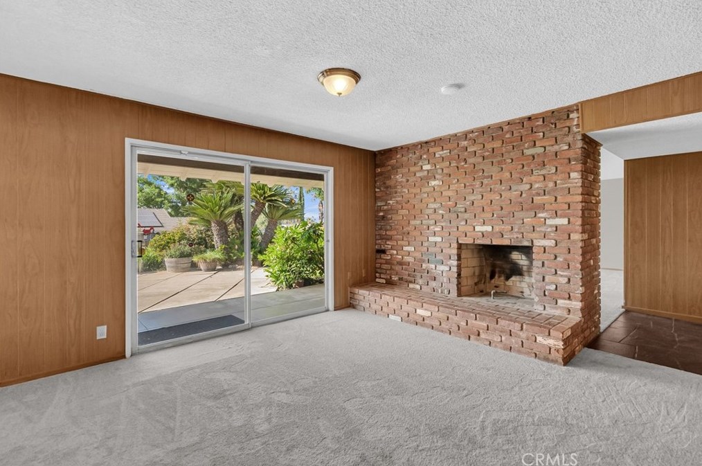 1961 Wetherly Way, Riverside CA 92506-3564 exterior