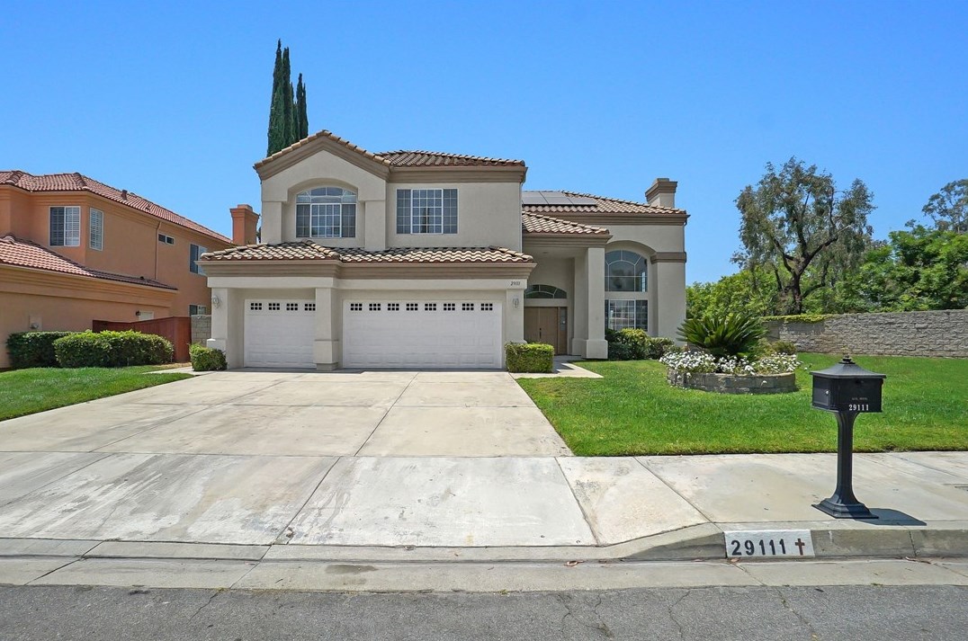 29111 Sandlewood Pl, Highland, CA 92346