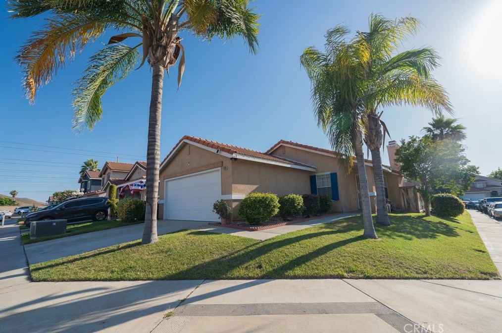 11336 Marfa St, Fontana, CA 92337