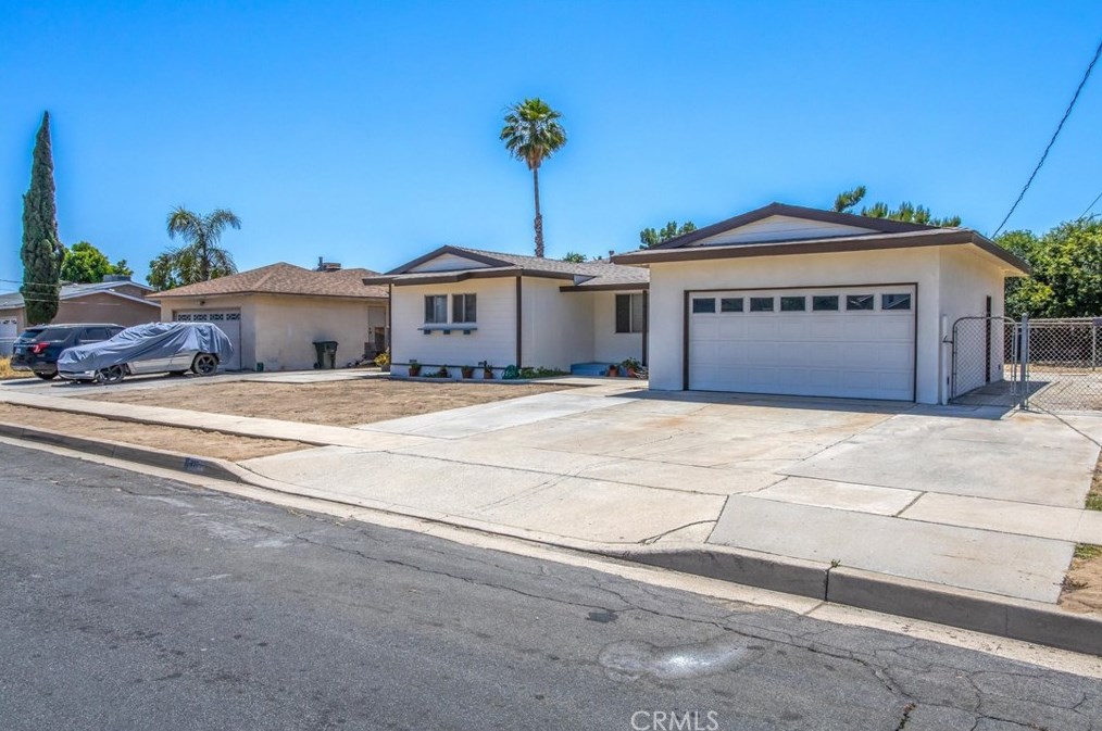 632 South Encina Ave, Rialto, CA 92376