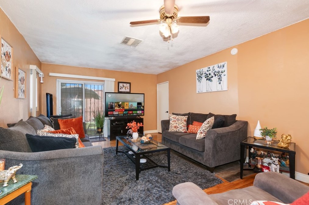8635 Haas Ave, Los Angeles CA  90047-3220 exterior