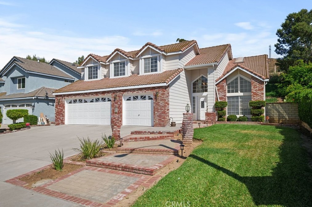 7710 Whitney Dr, Riverside, CA 92509-5434