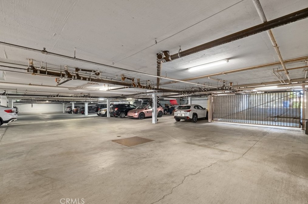 7122 La Tijera Blvd, Los Angeles CA  90045-2161 exterior