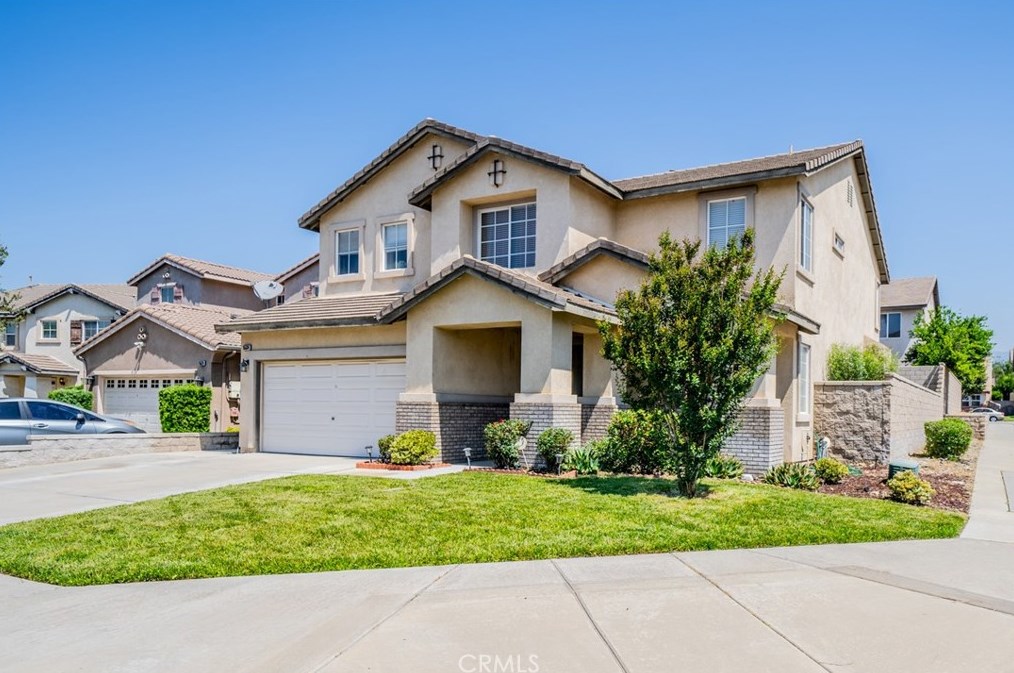 15534 Sharon Ct, Fontana, CA 92336