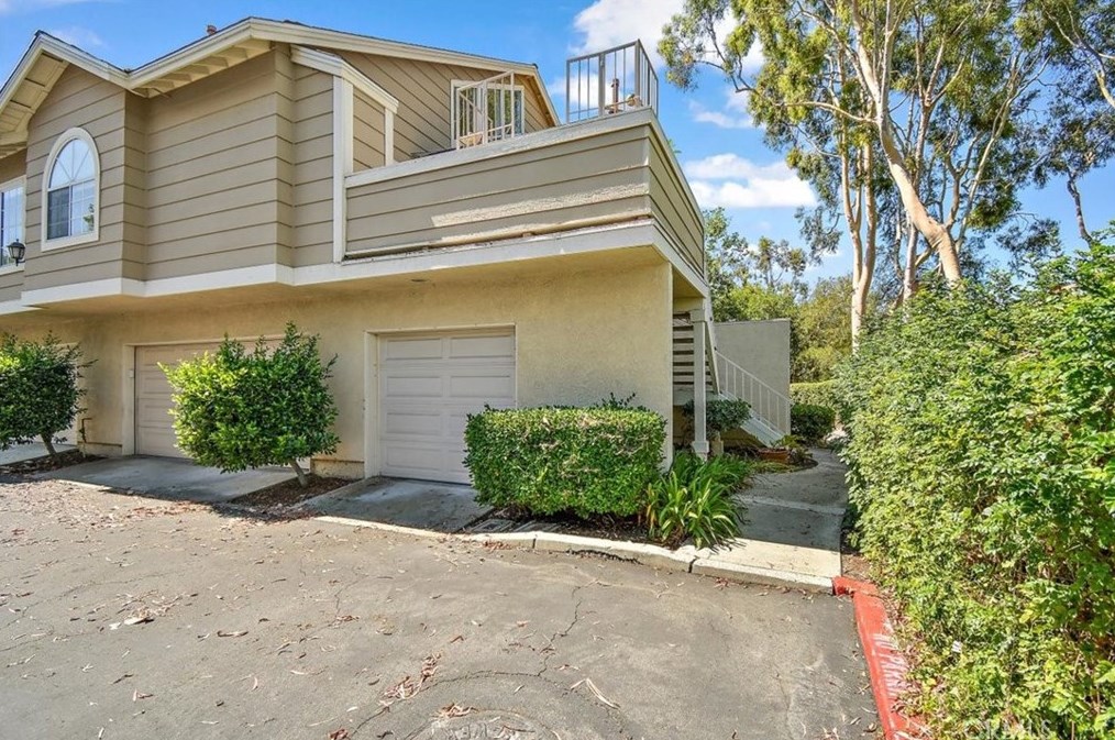 26576 Moon Ridge, El Toro, CA 92630