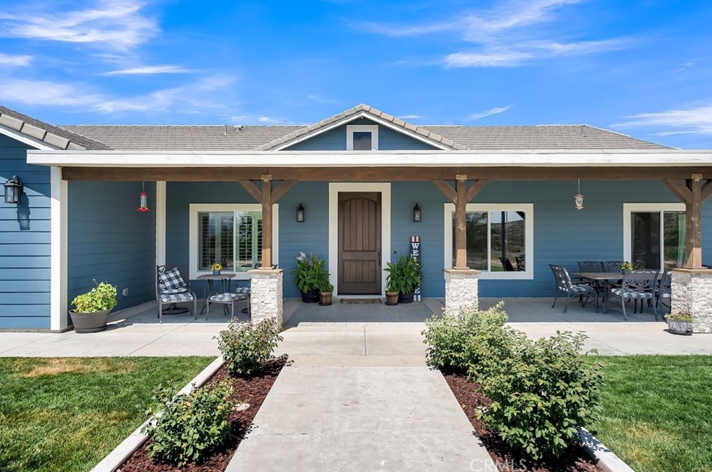 3798 Wells Rd, Hesperia, CA 92345
