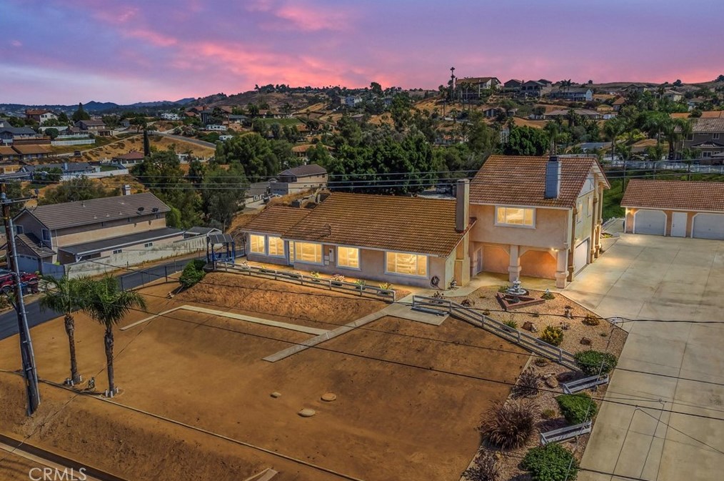 14115 Laurel Dr, Riverside, CA 92503-7450