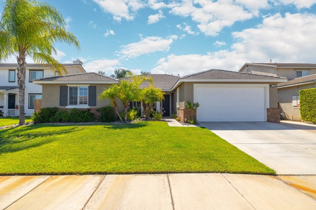 27165 Stowaway Dr, Menifee, CA 92585
