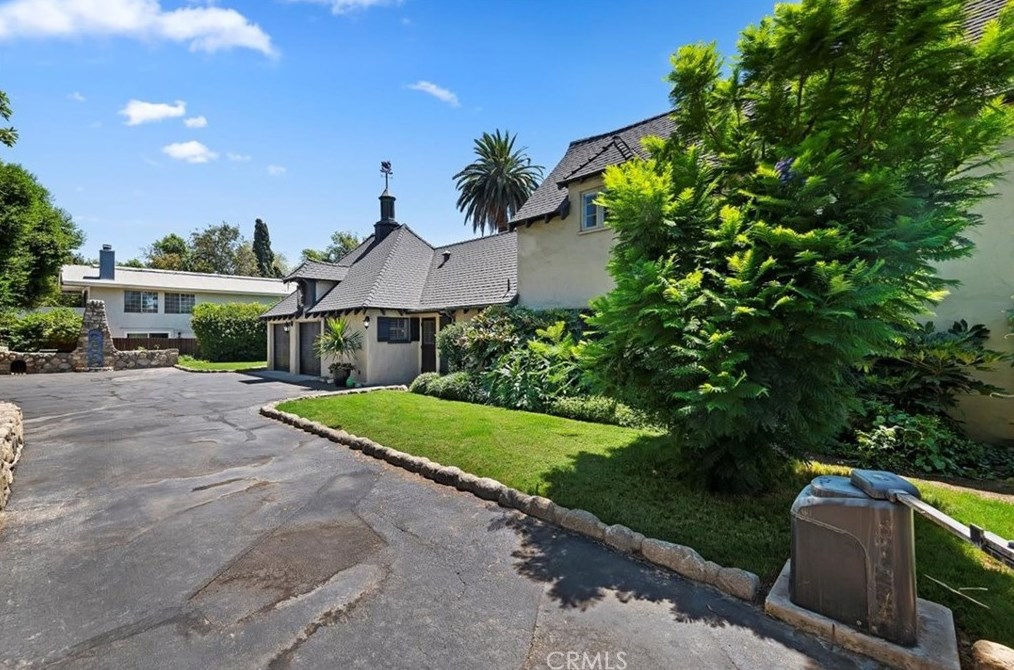 3014 Pine St, Riverside CA  92501-2364 exterior