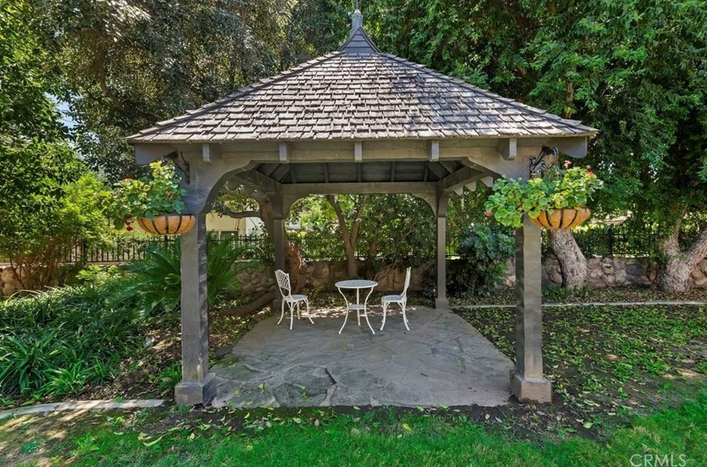 3014 Pine St, Riverside CA  92501-2364 exterior