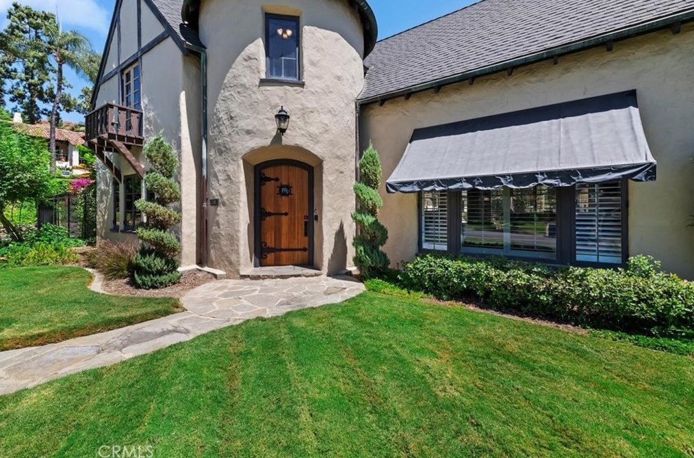 3014 Pine St, Riverside CA  92501-2364 exterior